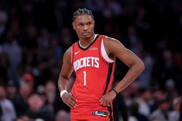 火箭2将越打越废！阿门影响空间，电风扇攻守崩盘，一上场就丢分